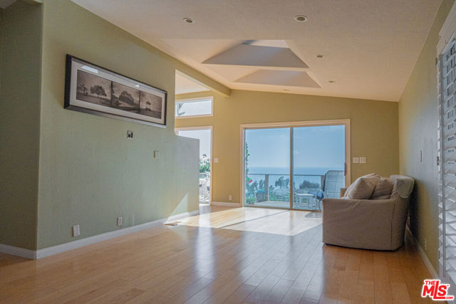 Drew Fenton | 24 Aloha Drive Pacific Palisades CA | MLS: 6916376