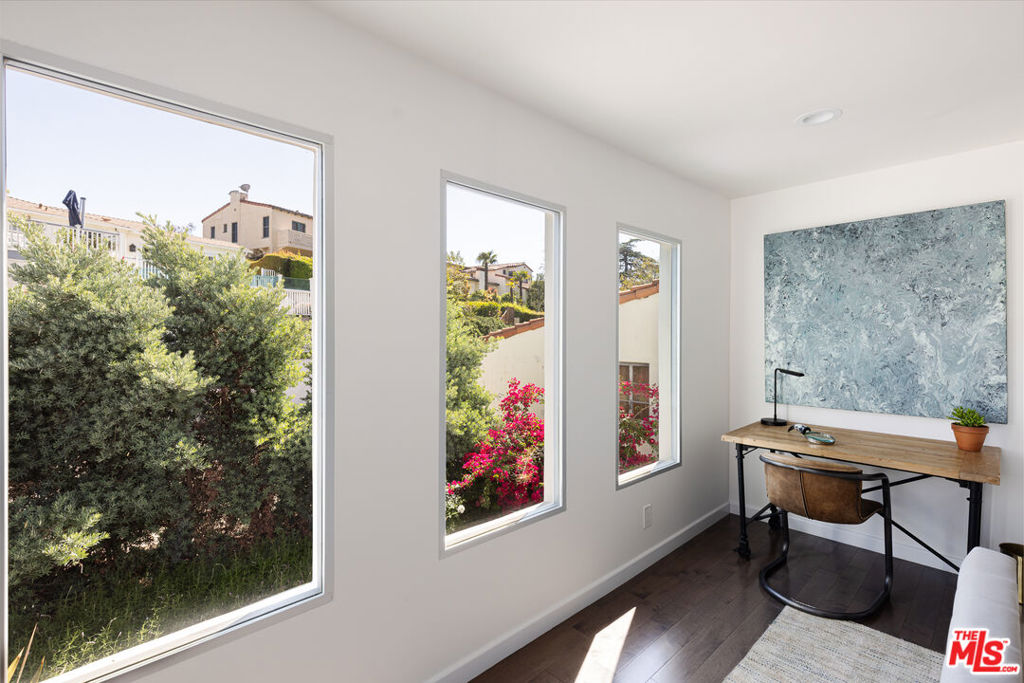 MLS #25567183 img 32