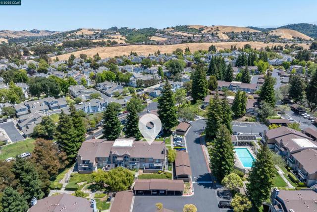 15 Glenwood, Hercules CA: https://media.crmls.org/mediaz/8a149811-fe3e-4dd7-ae0b-9aae6709a2dd.jpg