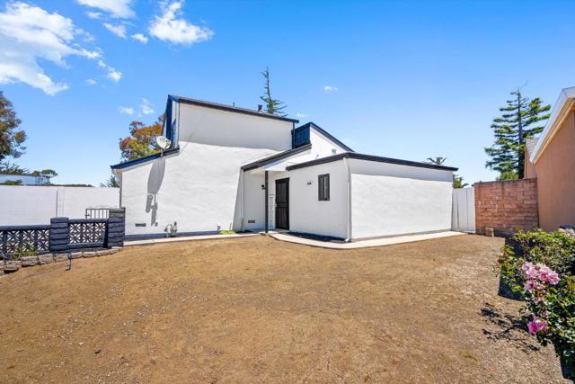 1138 Sherman Drive, Salinas CA: https://media.crmls.org/mediaz/8a14f599-0f4b-473f-880e-9072d21406d6.jpg