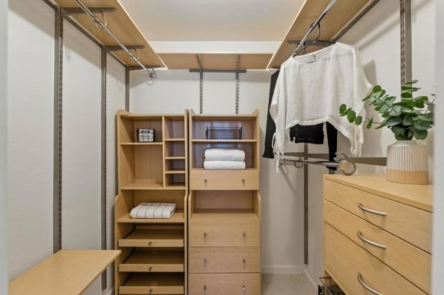 1090 Shoreline Drive, San Mateo CA: https://media.crmls.org/mediaz/8a1510cb-7e44-4709-b409-6b8ae41ca590.jpg