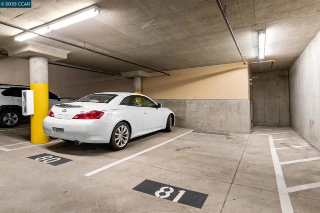 555 Ygnacio Valley Rd, Walnut Creek CA: https://media.crmls.org/mediaz/8a1517c3-e4b2-4292-9af3-7a0d3ee45da0.jpg