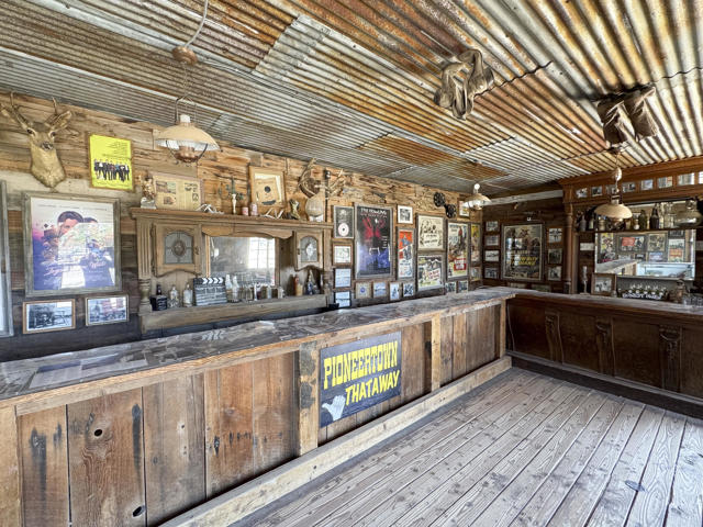 0 Minna Gombell Lane, Pioneertown CA: https://media.crmls.org/mediaz/8a156276-15d7-450f-be9a-97dbfee2ea2e.jpg