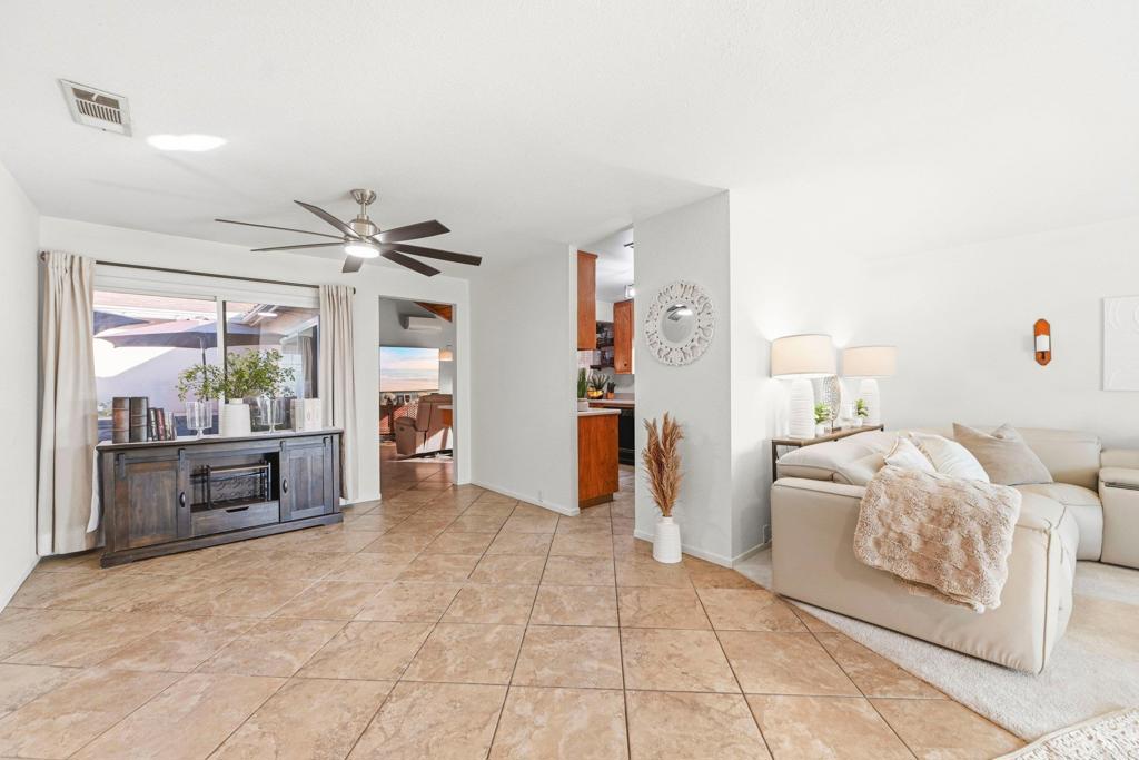 2413 Holly Avenue - photo 15