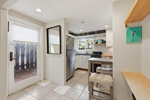 Detail Gallery Image 14 of 29 For Tuttle St, Carlsbad,  CA 92008 - 1 Beds | 1 Baths