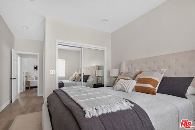 1308 West 53rd Street photo 12