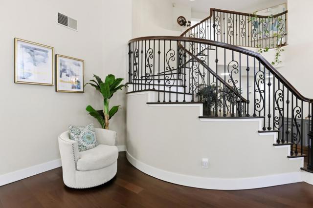 4168 Pinot Gris Way, San Jose CA: https://media.crmls.org/mediaz/8a16d9db-ef30-454e-a8a8-39f02ccf4bd8.jpg