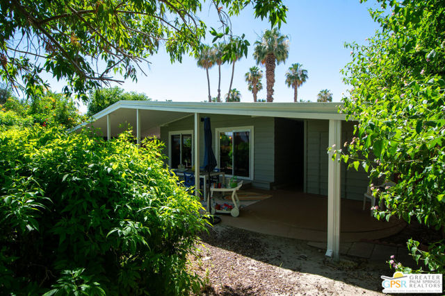 480 Calle Madrigal, Cathedral City CA: https://media.crmls.org/mediaz/8a16e991-03a9-43ee-8459-970206421fda.jpg