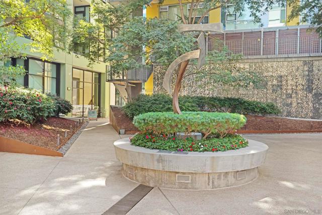 321 10th ave, San Diego CA: https://media.crmls.org/mediaz/8a170941-cac9-4e87-90cb-f5074df1f4a0.jpg