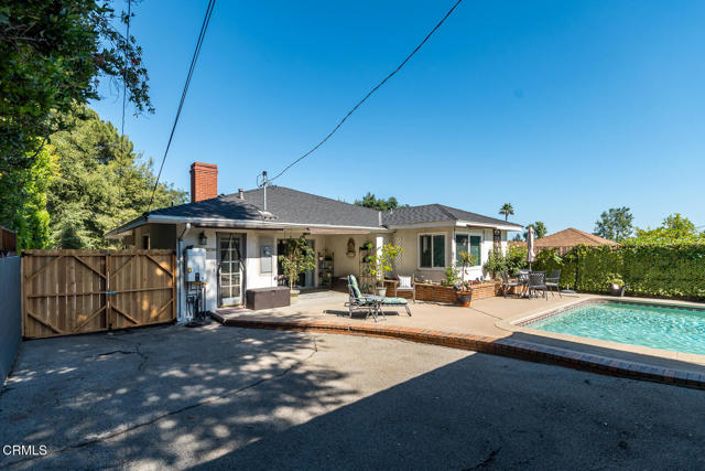 4841 Hill Street, La Canada Flintridge CA: https://media.crmls.org/mediaz/8a171f2c-111a-4764-ab96-0a44f63d66a2.jpg