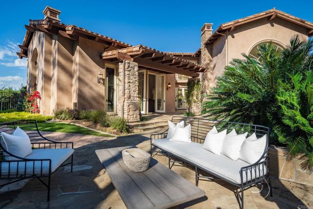 Detail Gallery Image 19 of 43 For 6627 Calle Ponte Bella, Rancho Santa Fe,  CA 92091 - 5 Beds | 6/1 Baths