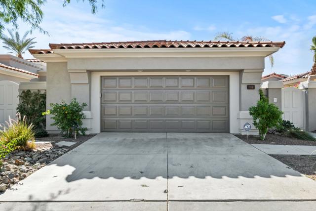 781 Box Canyon Trail, Palm Desert CA: https://media.crmls.org/mediaz/8a17598a-39c2-4fa8-a41b-36bb2e54eff8.jpg