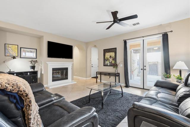 Image 2 of 27 For 653 Calle Vibrante