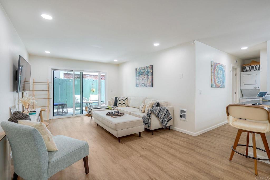 4647 Pico Street - photo 2