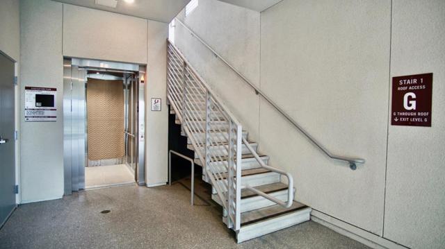 338 Llano De Los Robles Avenue, San Jose CA: https://media.crmls.org/mediaz/8a190486-0d24-4184-aec1-0ed7ece1391b.jpg