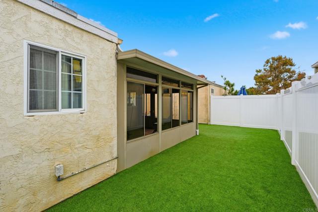 270 Chestnut Way, Oceanside CA: https://media.crmls.org/mediaz/8a1a4052-6397-4425-913a-207d0f152577.jpg