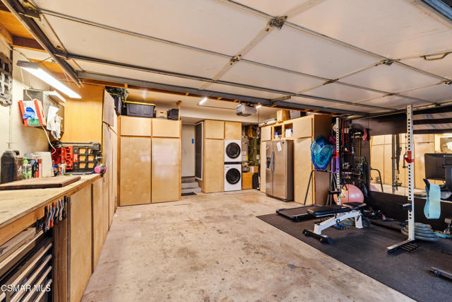 2782 Lemon Drive, Simi Valley CA: https://media.crmls.org/mediaz/8a1afdc6-8f31-4d28-8f13-c5fac45a20ff.jpg