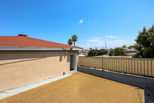 4662 4664 Bancroft, San Diego CA: https://media.crmls.org/mediaz/8a1b117f-e88a-4b81-8f16-6f1736af2259.jpg
