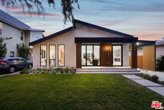 4254 Motor Avenue, Culver City CA: https://media.crmls.org/mediaz/8a1b49a1-5532-4c47-89ca-01ebd4aeb109.jpg