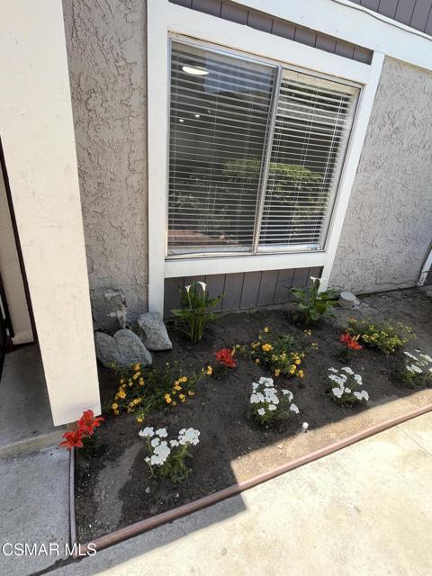 540 Spring Road, Moorpark CA: https://media.crmls.org/mediaz/8a1b8d80-4875-4ab0-81fb-574f0e62754f.jpg
