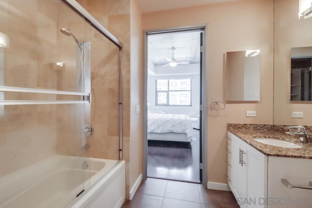 MLS #250035729SD img 26