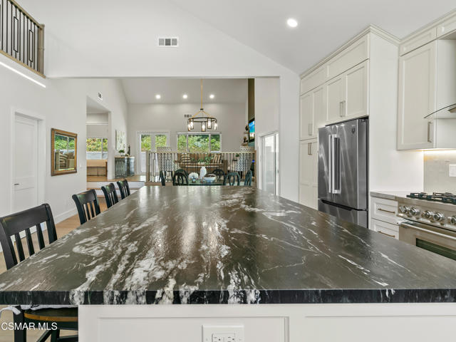 29831 White Otter Lane, Laguna Niguel CA: https://media.crmls.org/mediaz/8a1e996d-2ed7-4c7d-a0b1-44f54a0b198b.jpg