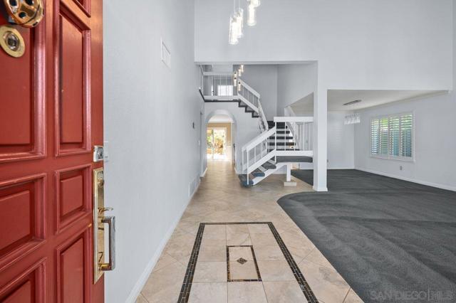 11666 Papagallo Court, San Diego CA: https://media.crmls.org/mediaz/8a1fabf9-5811-4a9b-984c-973e52bc6ab4.jpg
