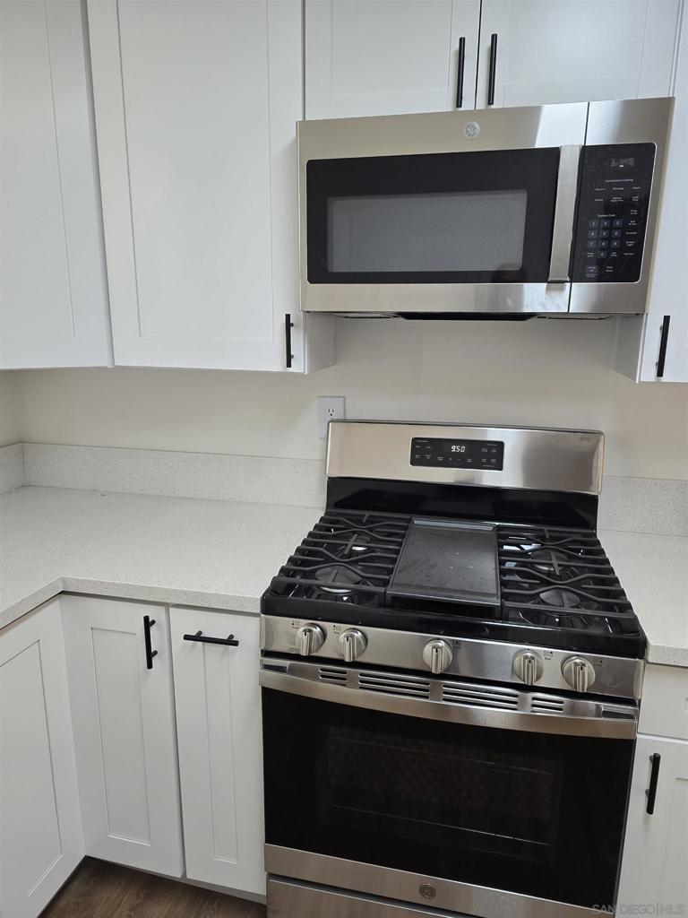 4527 Esther Street - photo 6