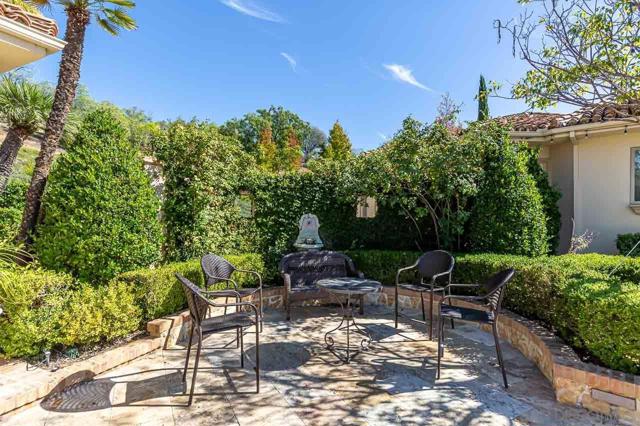 14440 Ridge Ranch Rd, Valley Center CA: https://media.crmls.org/mediaz/8a20e7d0-06a1-40d0-b0ef-e345b090d71d.jpg