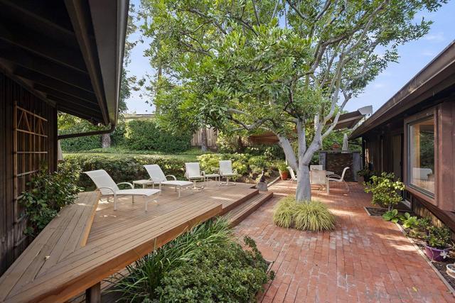 6346 Ridge Manor Avenue, San Diego CA: https://media.crmls.org/mediaz/8a21c65f-91dc-4aeb-95db-a7cbdecb38d8.jpg