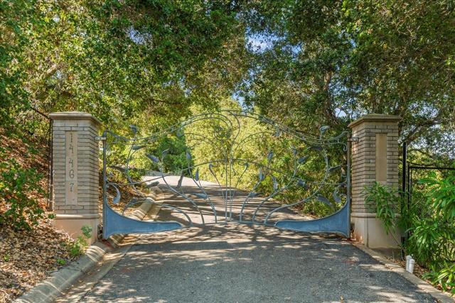 14467 Sobey Road, Saratoga CA: https://media.crmls.org/mediaz/8a21e3e8-d7fd-44fc-b5a6-e133a02aea21.jpg