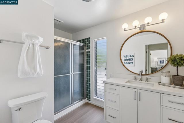 243 Santa Fe Dr, Walnut Creek CA: https://media.crmls.org/mediaz/8a222deb-e231-4c0f-80b4-40e12f72417e.jpg