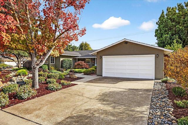 12058 CANDY Lane, Saratoga CA: https://media.crmls.org/mediaz/8a224f50-bd73-4198-9ffe-2d8237a5e6c7.jpg