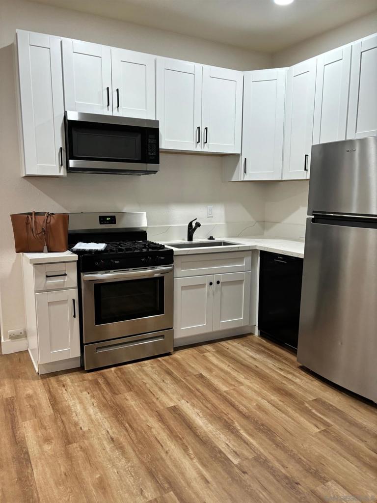 4458 32nd - photo 13