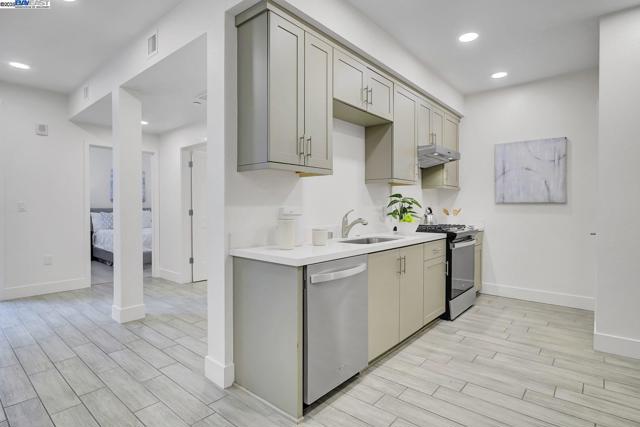 42111 Osgood Rd, Fremont CA: https://media.crmls.org/mediaz/8a231670-abd8-4382-911c-df47562b52f0.jpg