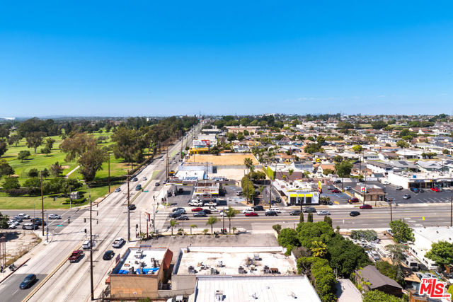 1756 W El Segundo Boulevard, Gardena CA: https://media.crmls.org/mediaz/8a238e26-eeea-4998-9a97-10814cca0a44.jpg