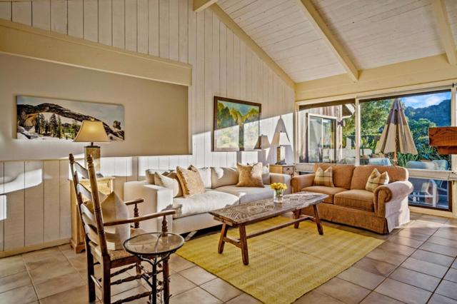 7026 Valley Greens Circle, Carmel CA: https://media.crmls.org/mediaz/8a2416d4-99d1-43a3-8158-7900d119f803.jpg