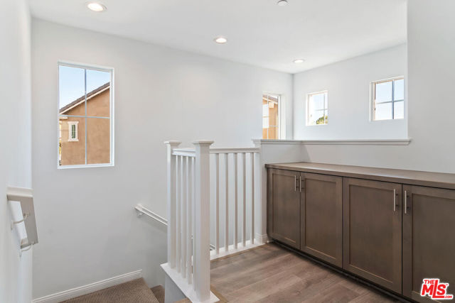 291 Santa Susana Road, Camarillo CA: https://media.crmls.org/mediaz/8a2556b2-01a7-4e68-ae02-5a031e348e40.jpg