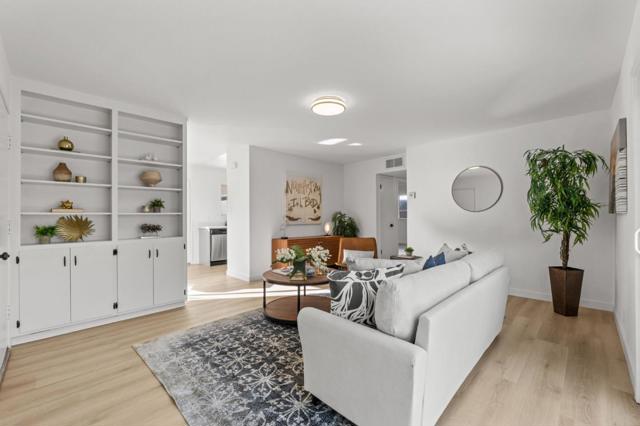 1064 15th Avenue, Redwood City CA: https://media.crmls.org/mediaz/8a25a495-2c78-4fa7-8f3b-5f2ae9c87ebe.jpg