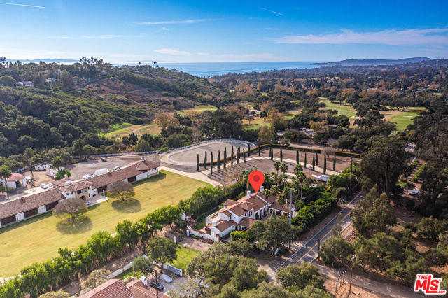 2347 E Valley Road, Santa Barbara CA: https://media.crmls.org/mediaz/8a25f789-5980-4f97-b990-95fa538cf332.jpg