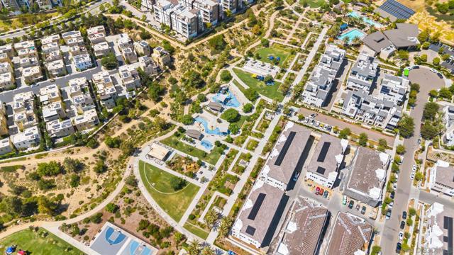 2400 Community Ln, San Diego CA: https://media.crmls.org/mediaz/8a27710c-dc61-4982-acf7-8d1086acf788.jpg