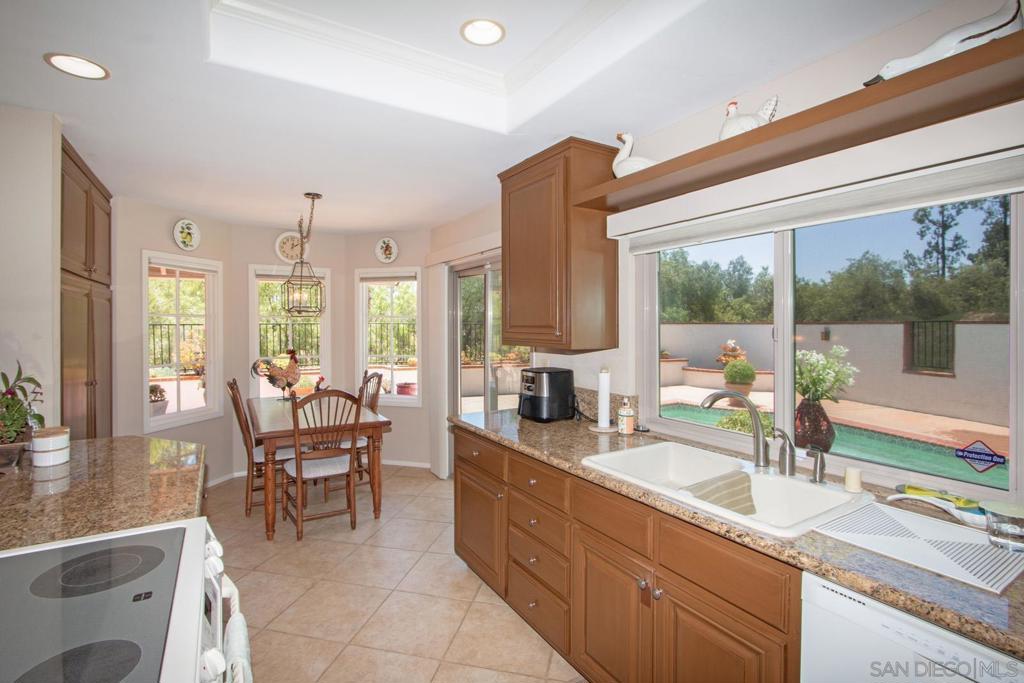 17605 Rienzi Place - photo 15