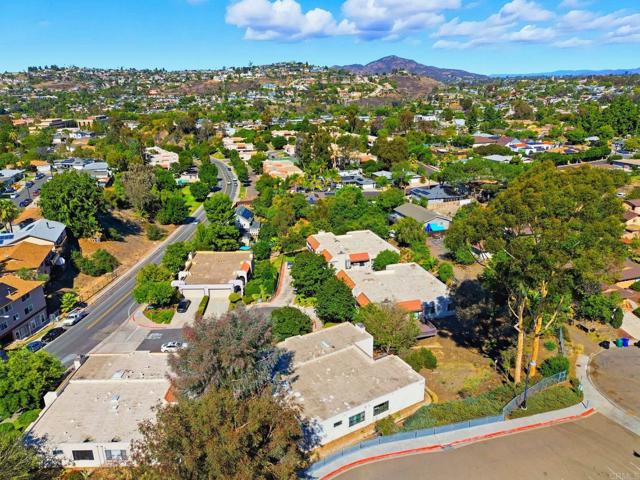 6615 Reservoir Court, San Diego CA: https://media.crmls.org/mediaz/8a27cd9f-57c2-4f0a-8e7c-41242f7fb7e7.jpg