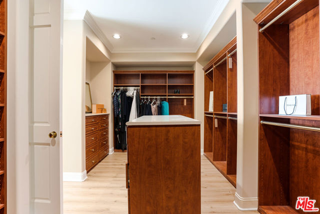 Drew Fenton | 16742 Via Pacifica Pacific Palisades CA | MLS: 7348440