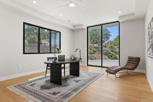 573 Lilac Ranch Rd, Alpine CA: https://media.crmls.org/mediaz/8a29f2ed-fa72-4ca3-b13d-0cefacd3cdeb.jpg