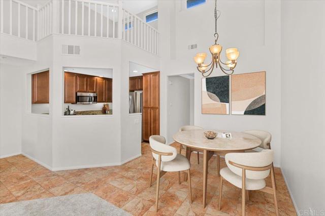 Detail Gallery Image 3 of 25 For 16903 New Rochelle Way, San Diego,  CA 92127 - 2 Beds | 2/1 Baths