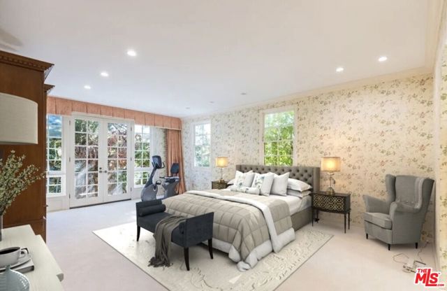 12386 Ridge Circle, Los Angeles CA: https://media.crmls.org/mediaz/8a2bc6dd-8066-4698-ae85-98e5dd4f76bf.jpg