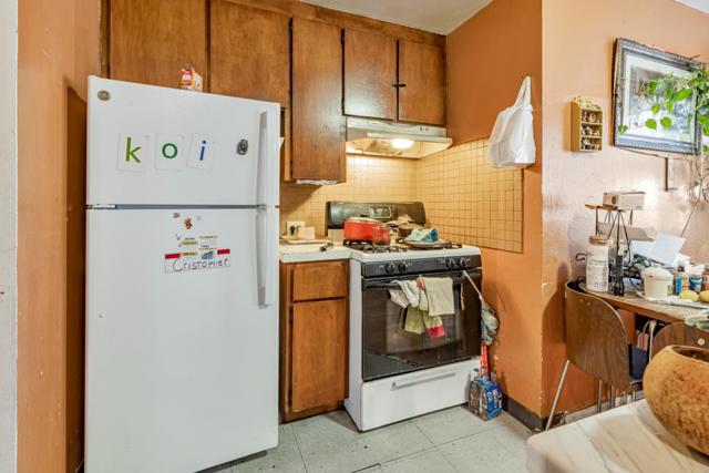 748 Clara Street, Oakland CA: https://media.crmls.org/mediaz/8a2d85fc-eae7-4bfe-9fc5-4f834d682b0a.jpg