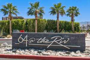 211 The, Palm Springs CA: https://media.crmls.org/mediaz/8a2de217-b17d-45f9-8577-92864abdecfe.jpg