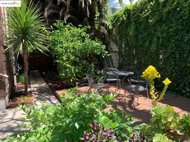 1906 Bonita Ave, Berkeley CA: https://media.crmls.org/mediaz/8a2ecbc1-041f-4ea0-93c9-b68446d716a2.jpg